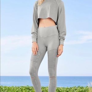 HIGH-WAIST WASHED MOTO LEGGING